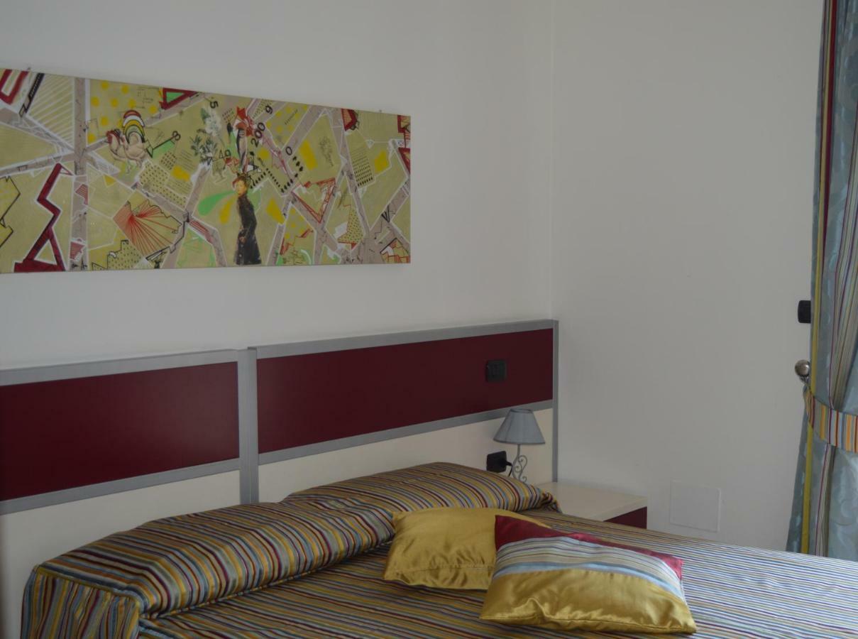 Vescovo Rosso Hotel Cosenza Zewnętrze zdjęcie